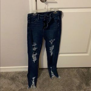 American Eagle Ripped Skinny Jean